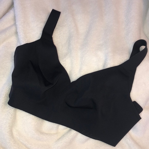 COPY - Lululemon Black Bra - 32E - Picture 1 of 4